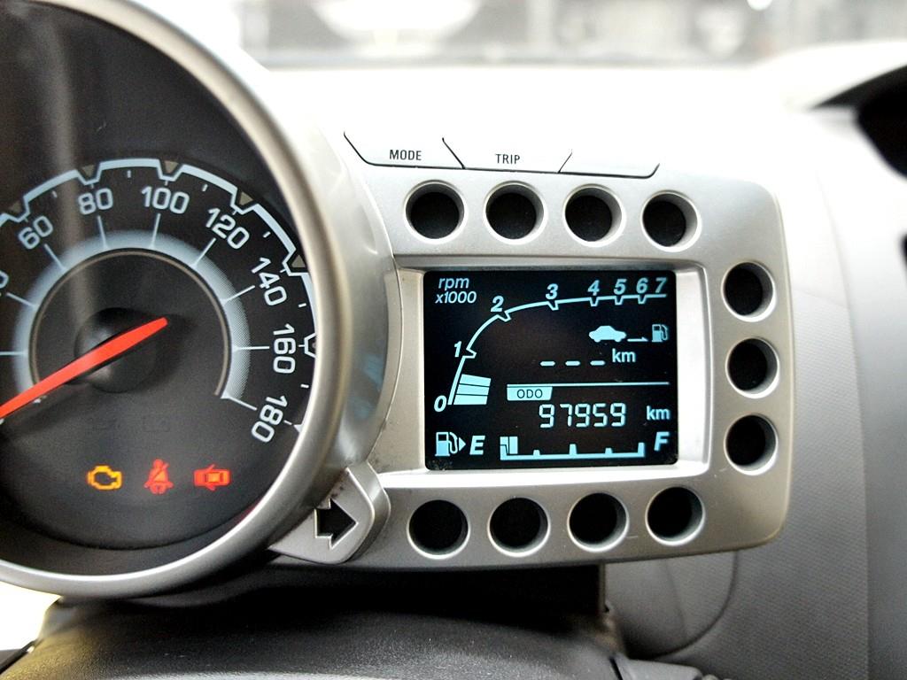 Chevrolet Spark 2013 Amarillo - Importación desde Corea - HF Imports Iquique - Foto 9