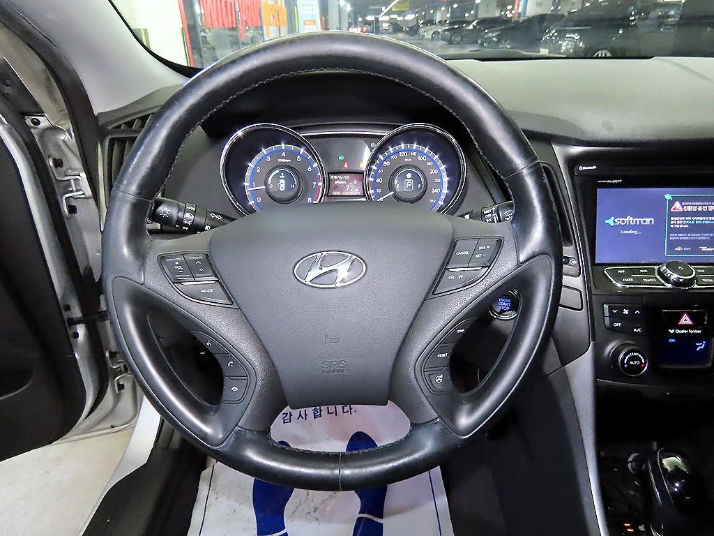 HYUNDAI Sonata - Vista 7