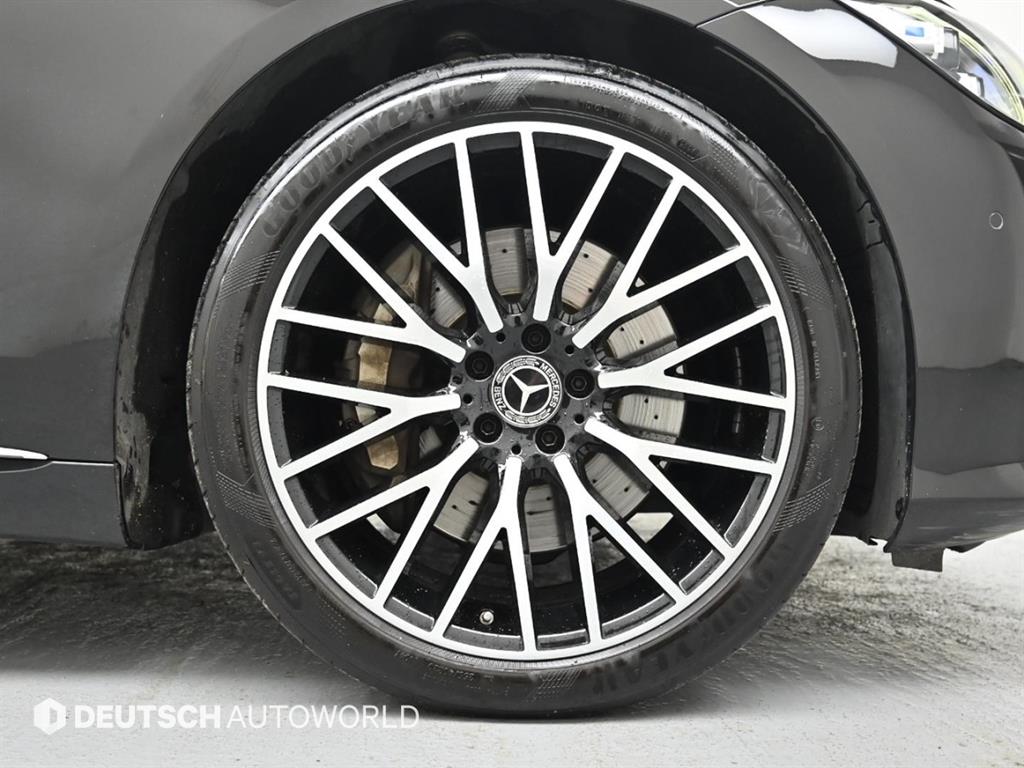 Mercedes Benz S Class - Vista 5