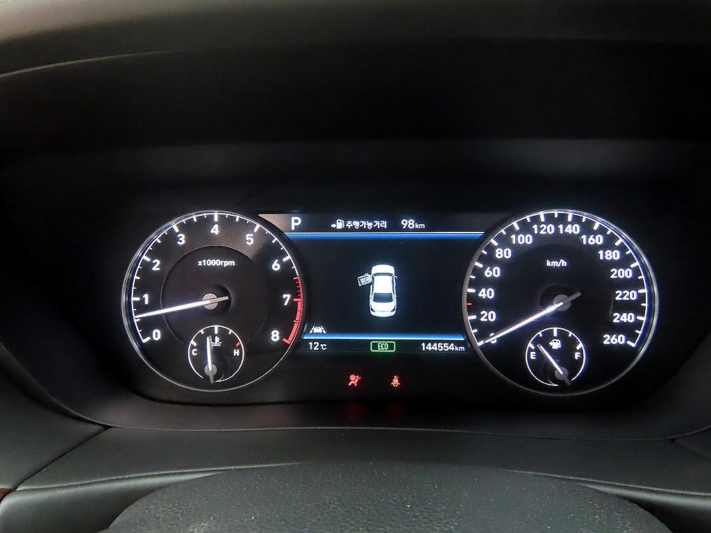 Genesis EQ900 - Vista 9