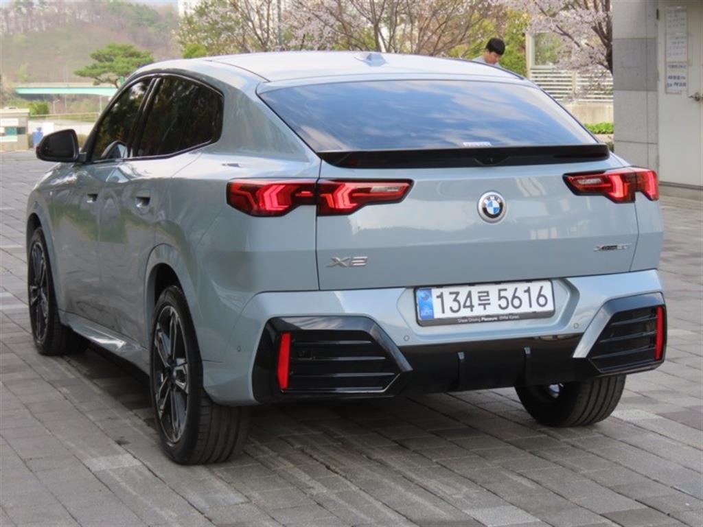 BMW X2 - Vista 7