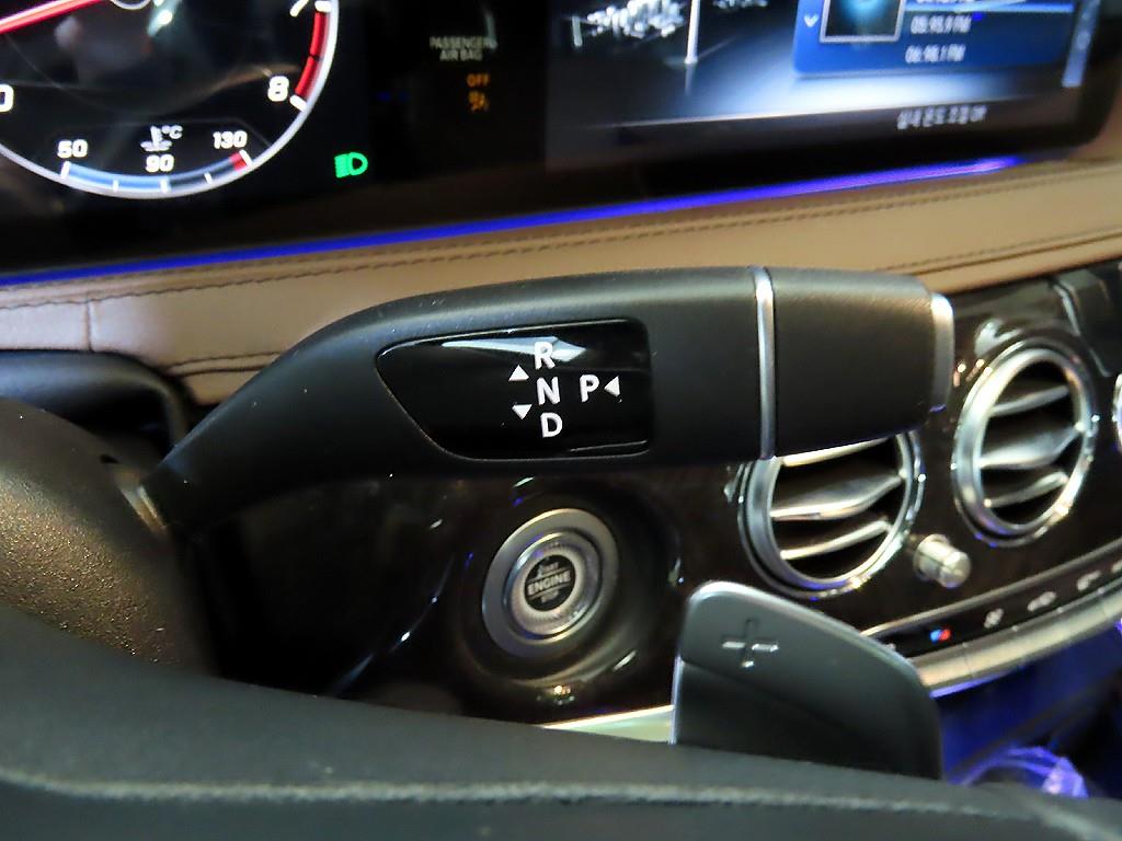 Mercedes Benz S Class - Vista 12