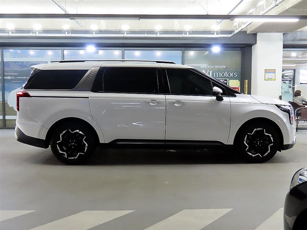 KIA Carnival - Vista 3