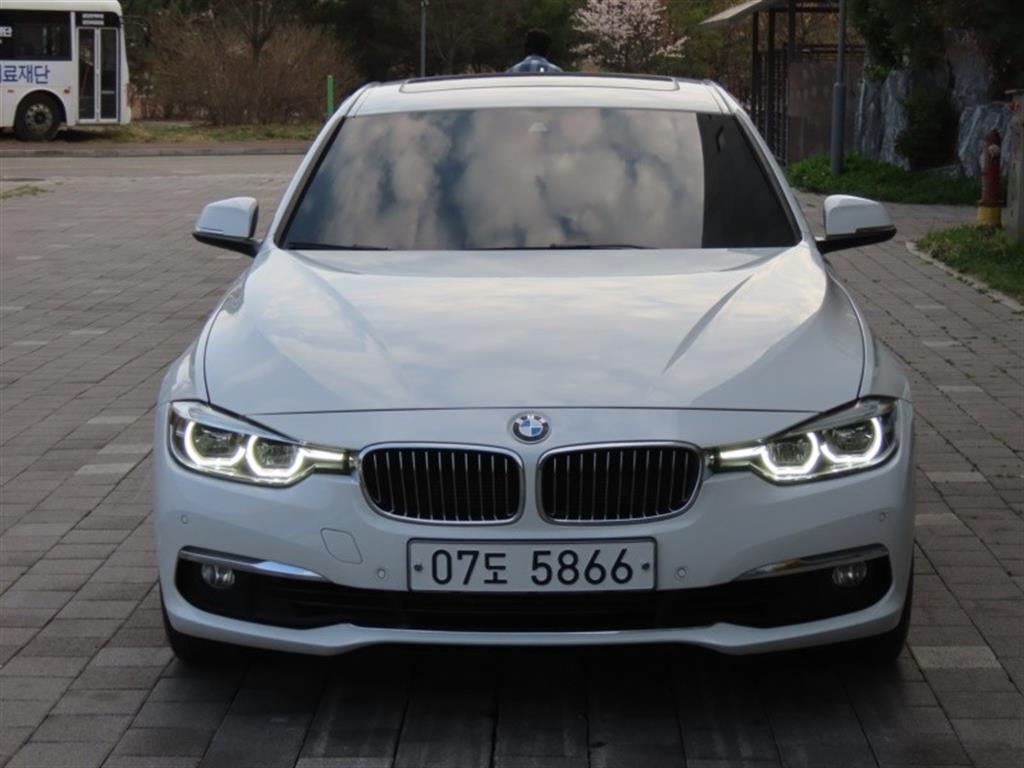 BMW 3 series 2018 Blanco - Importación desde Corea - HF Imports Iquique - Foto 1
