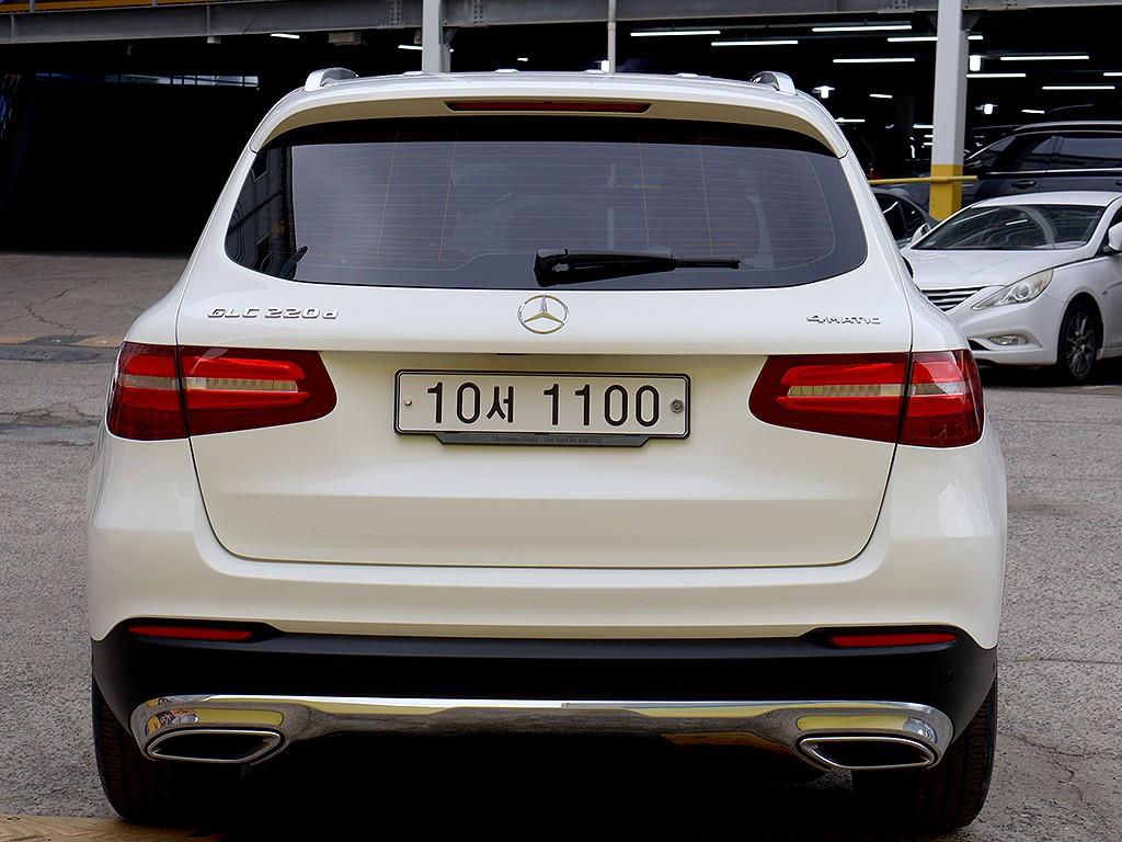 Mercedes Benz GLC Class - Vista 5