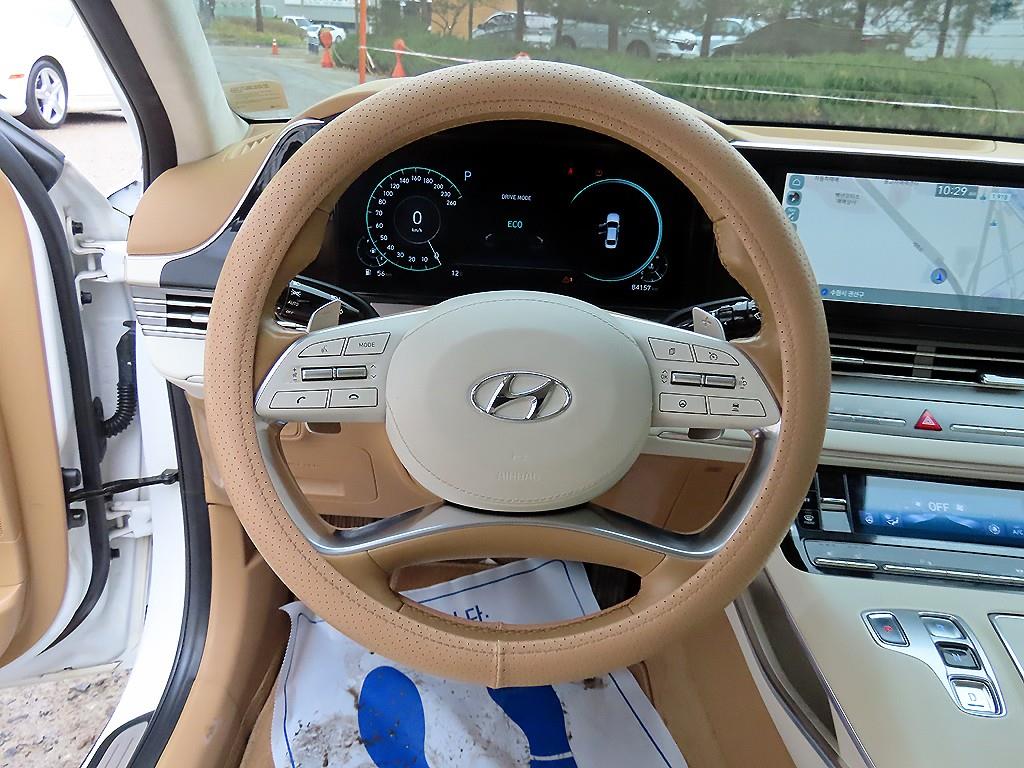 HYUNDAI Grandeur - Vista 8