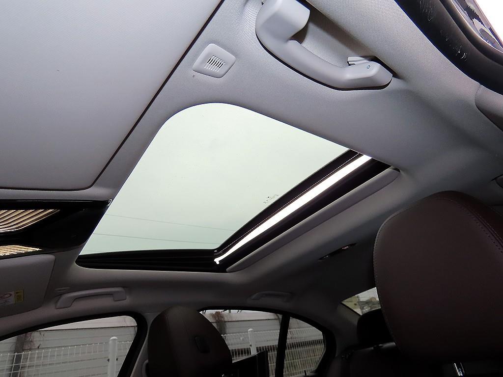 BMW 3 series 2022 Negro - Importación desde Corea - HF Imports Iquique - Foto 18