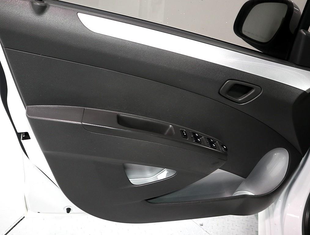 Chevrolet Spark - Vista 8