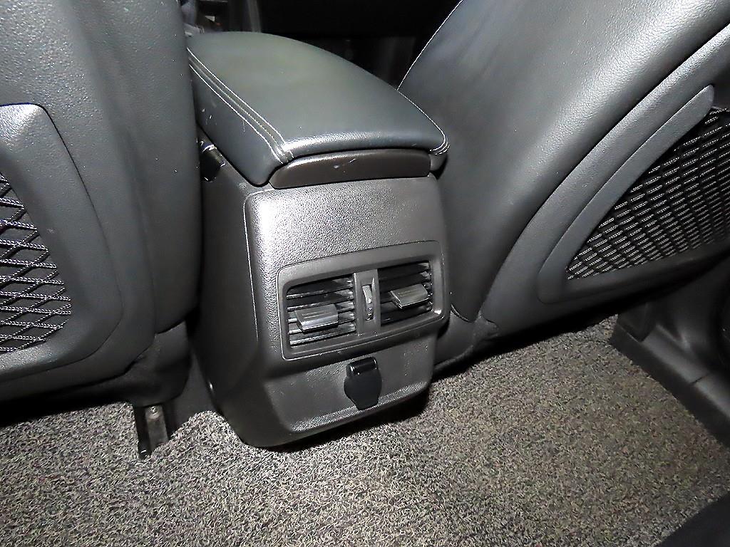 SAMSUNG QM6 2020 Blanco - Importación desde Corea - HF Imports Iquique - Foto 15