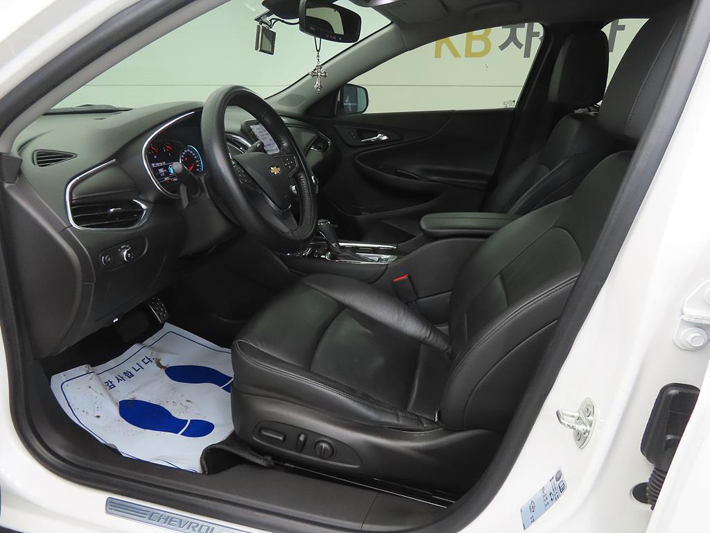 Chevrolet Malibu - Vista 5