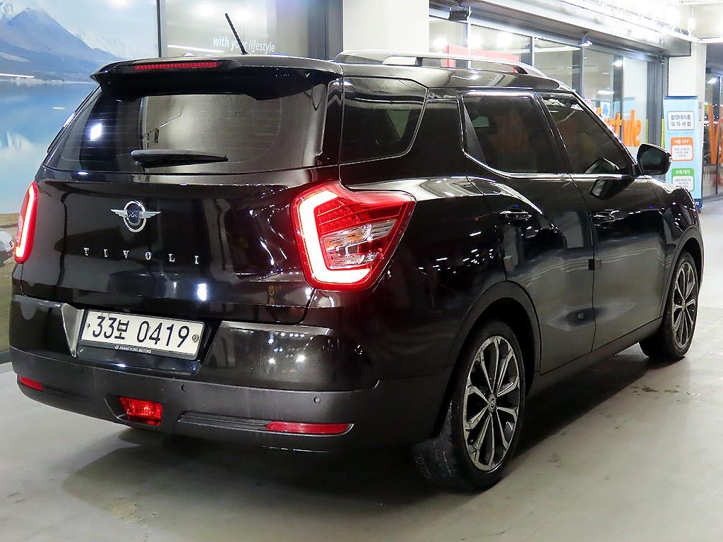 Ssangyong Tivoli - Vista 4