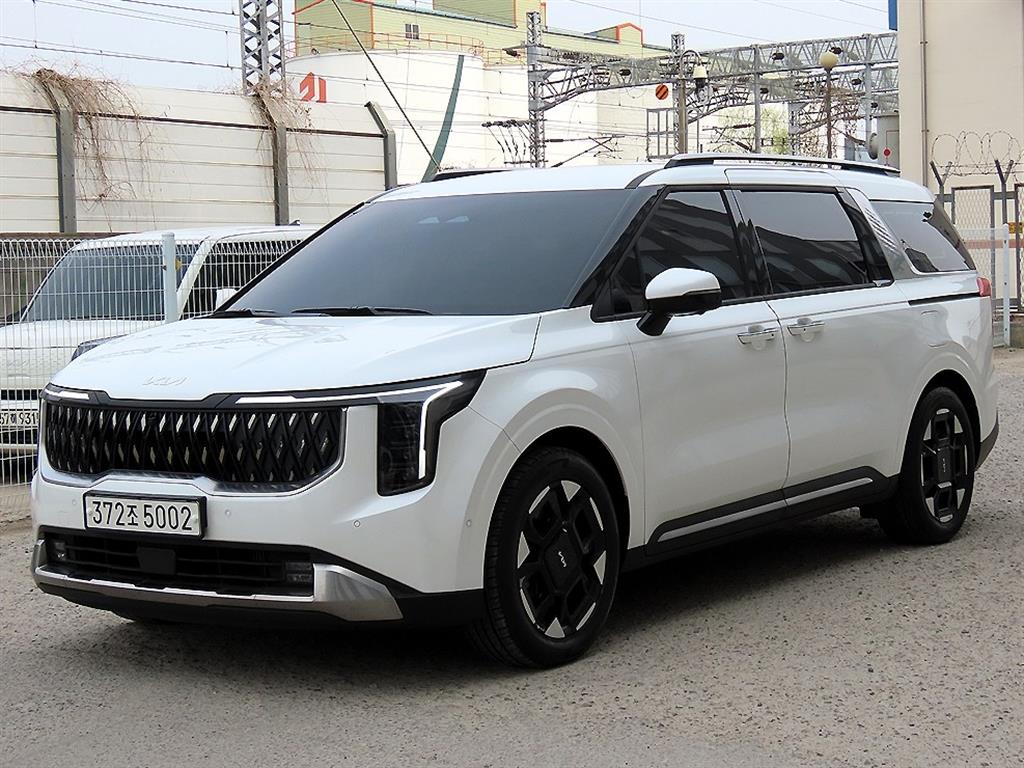 KIA Carnival - Vista 2