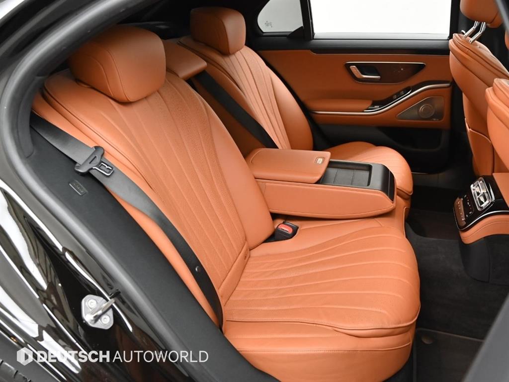 Mercedes Benz S Class - Vista 12