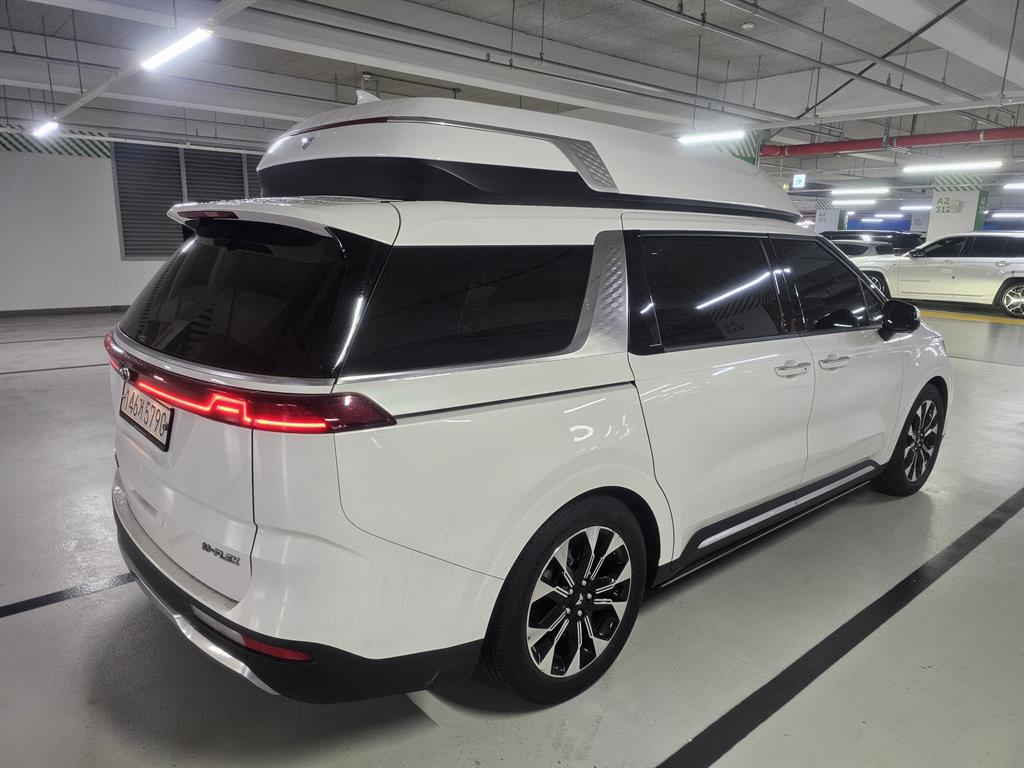 KIA Carnival - Vista 5