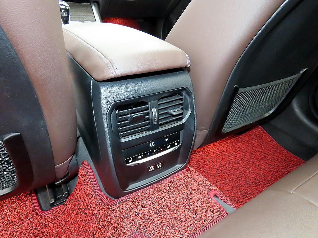 BMW 3 series 2022 Negro - Importación desde Corea - HF Imports Iquique - Foto 15