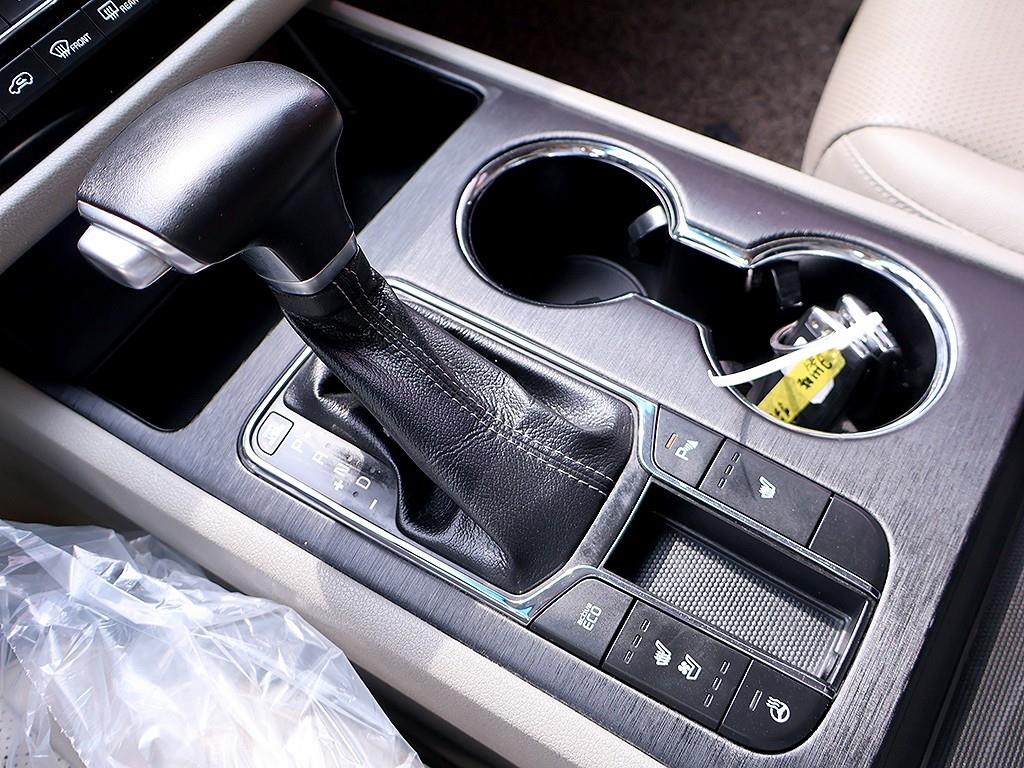 KIA Carnival 2019 Blanco - Importación desde Corea - HF Imports Iquique - Foto 7