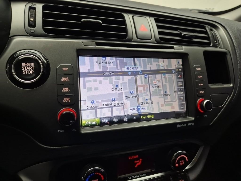 KIA Pride - Vista 11