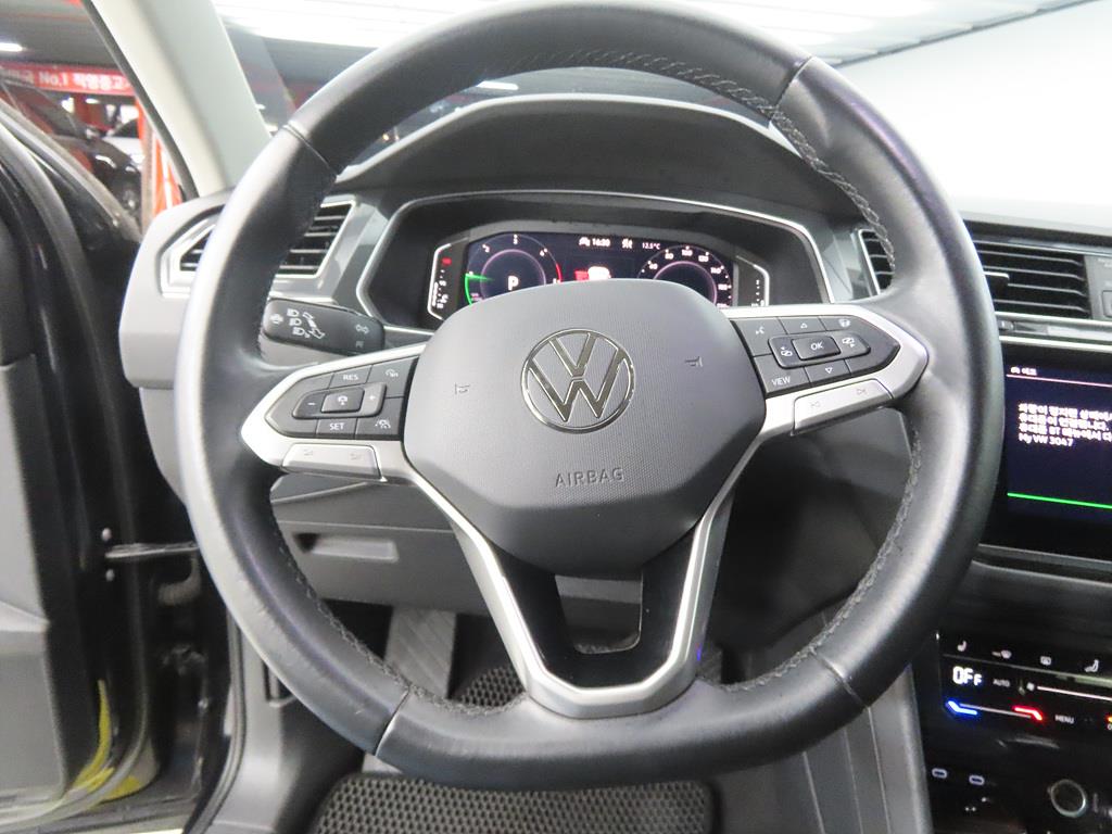 Volkswagen Tiguan - Vista 8