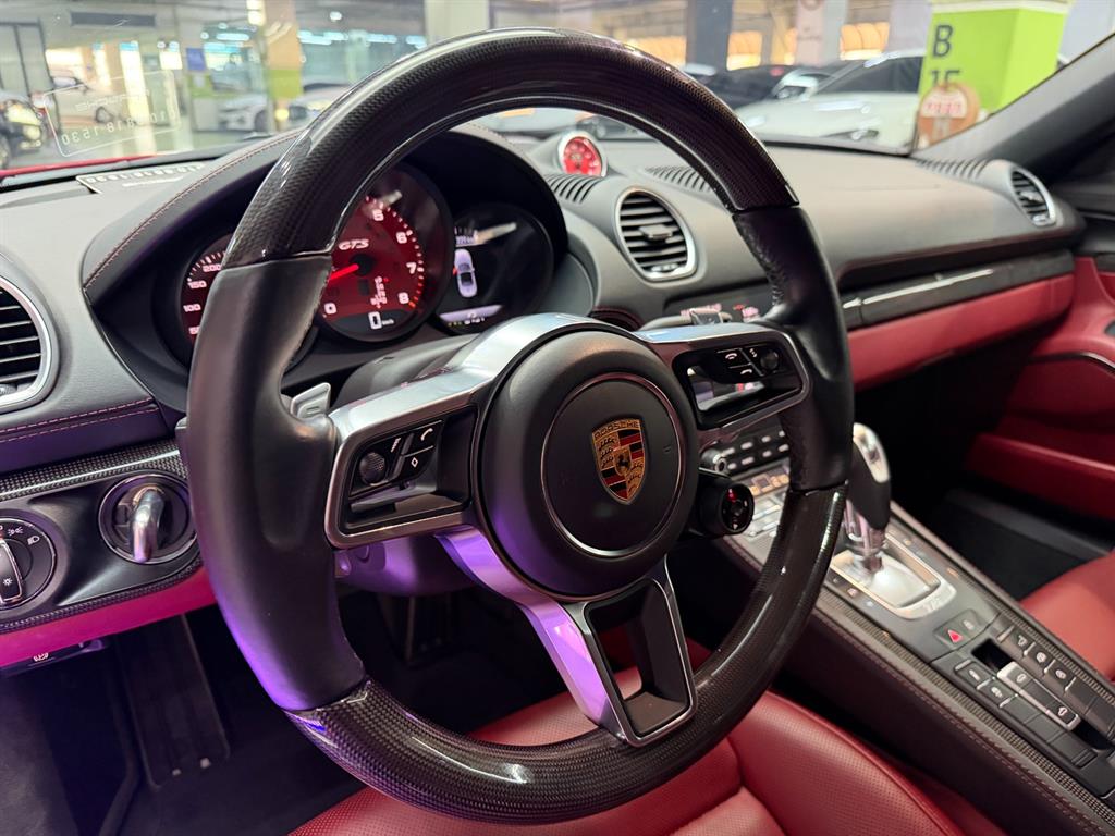 Porsche 718 - Vista 8