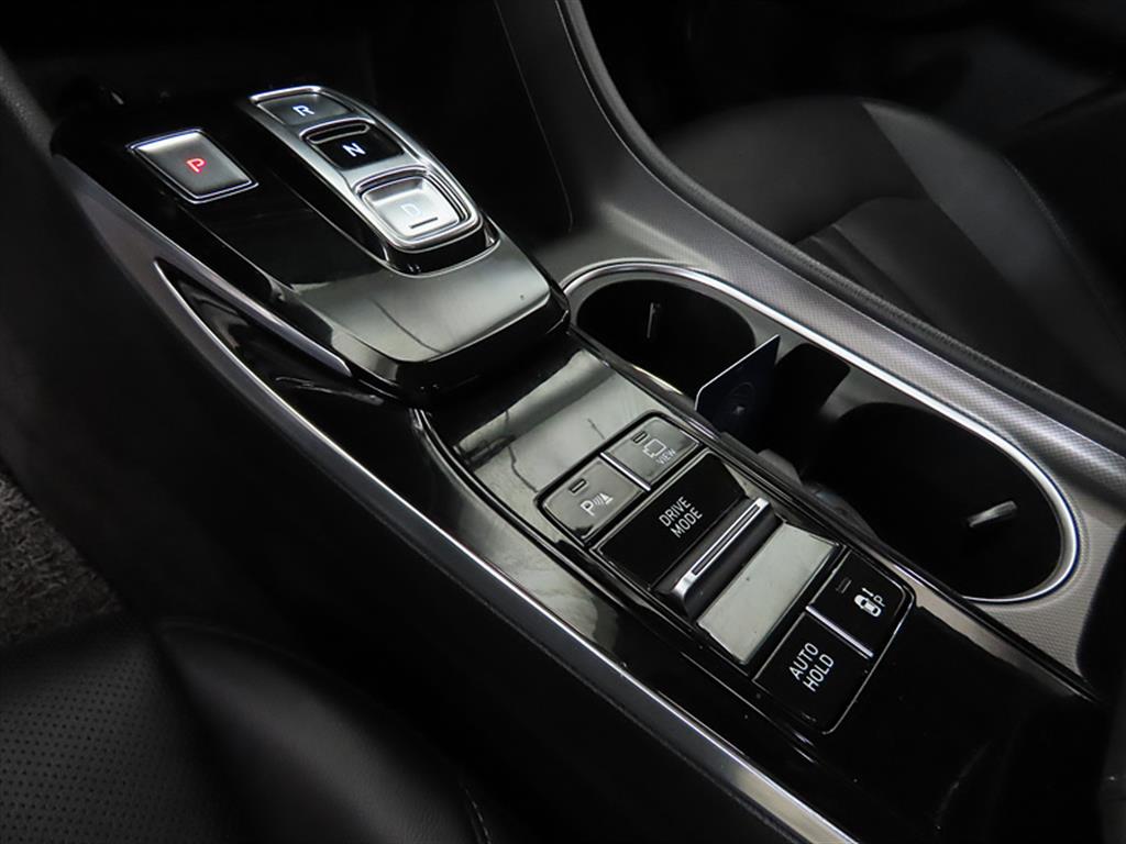 HYUNDAI Sonata - Vista 11