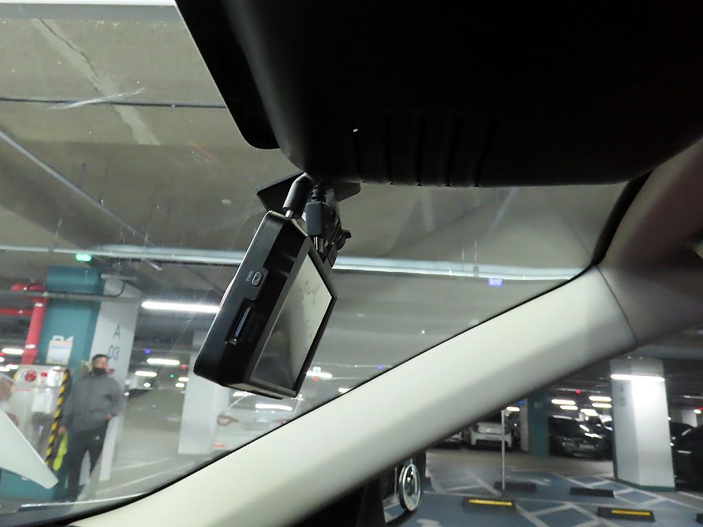 SAMSUNG QM6 2020 Blanco - Importación desde Corea - HF Imports Iquique - Foto 13