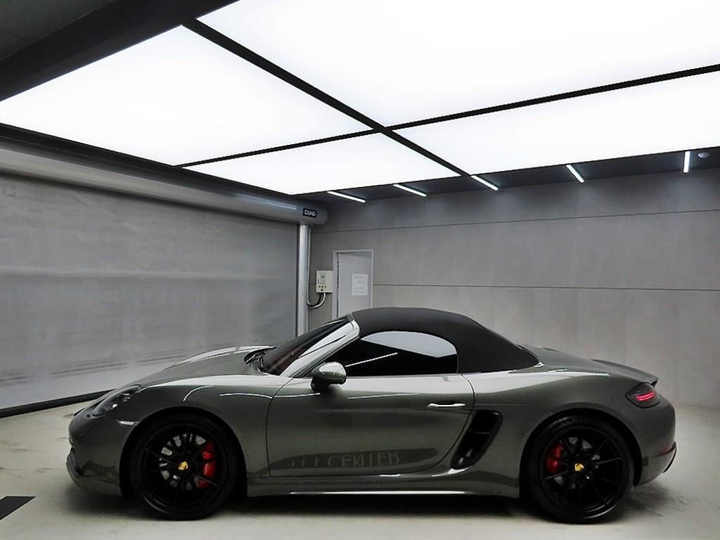 Porsche 718 - Vista 4