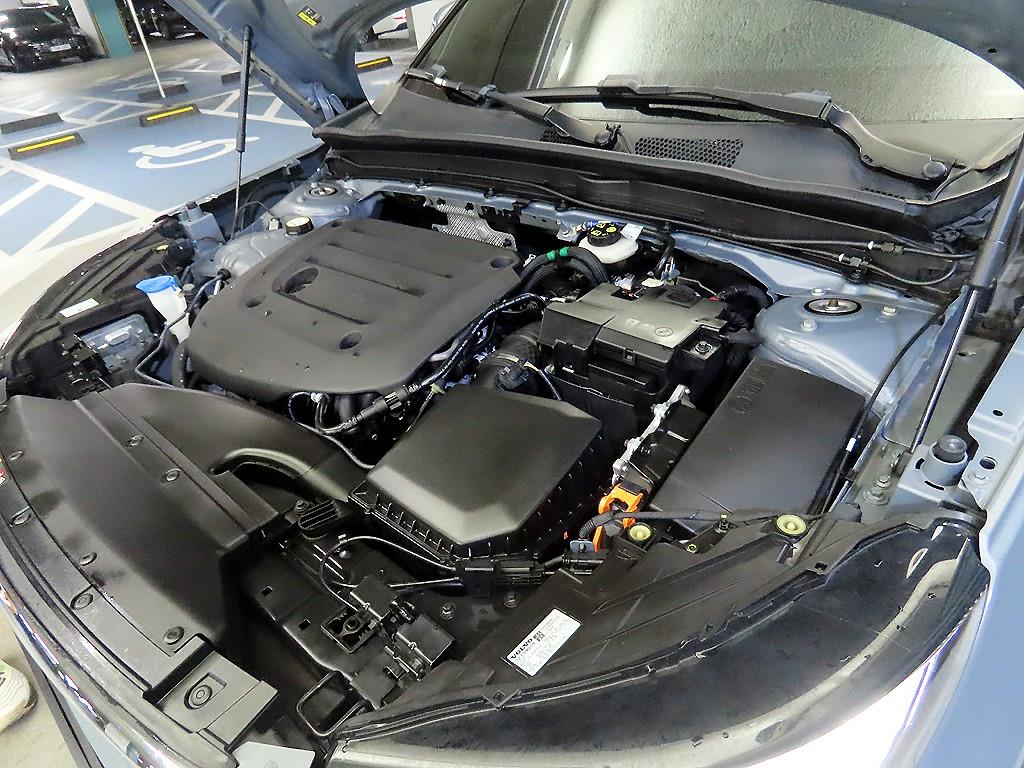 Volvo XC40 2023 skyblue - Importación desde Corea - HF Imports Iquique - Foto 19