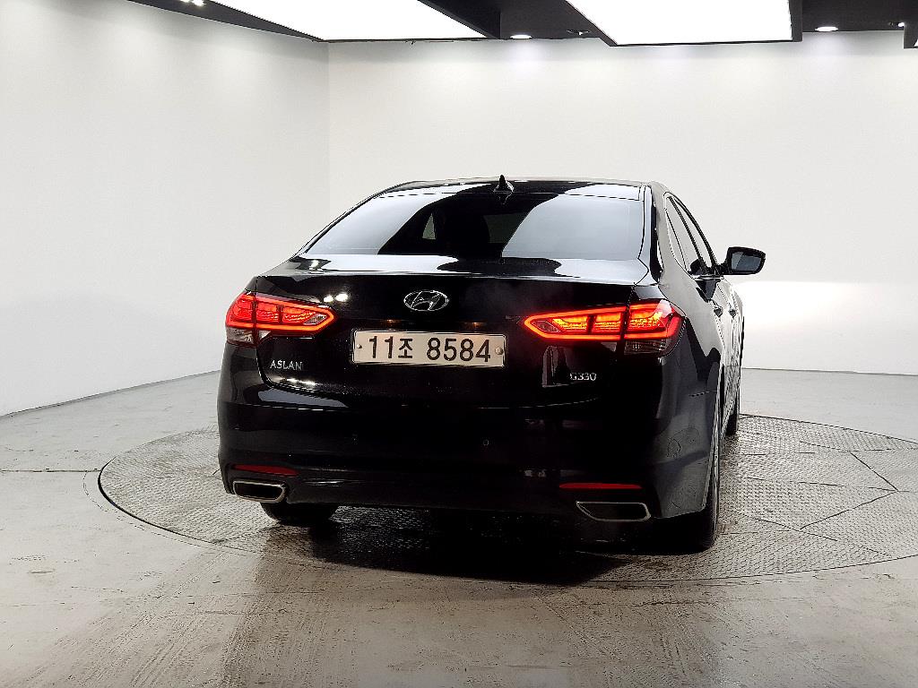 HYUNDAI Aslan - Vista 3