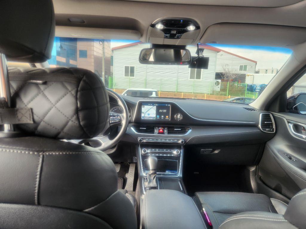 HYUNDAI Grandeur - Vista 12