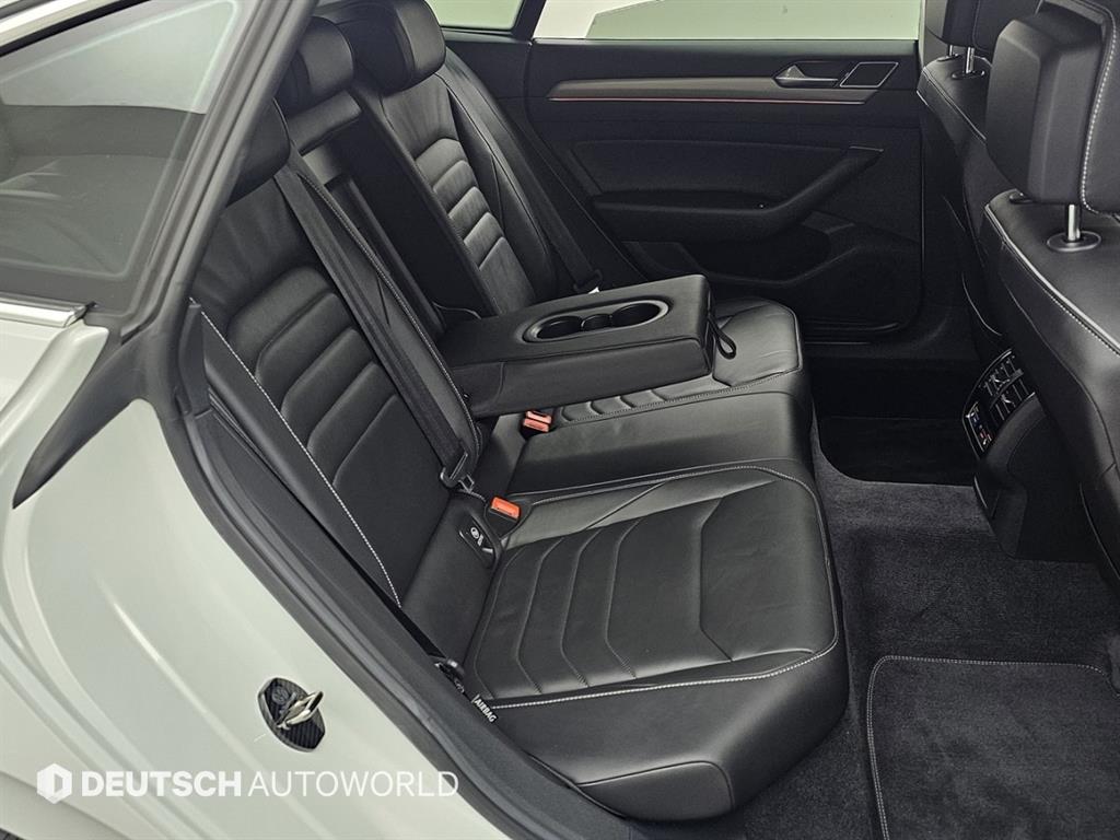 Volkswagen Arteon - Vista 12