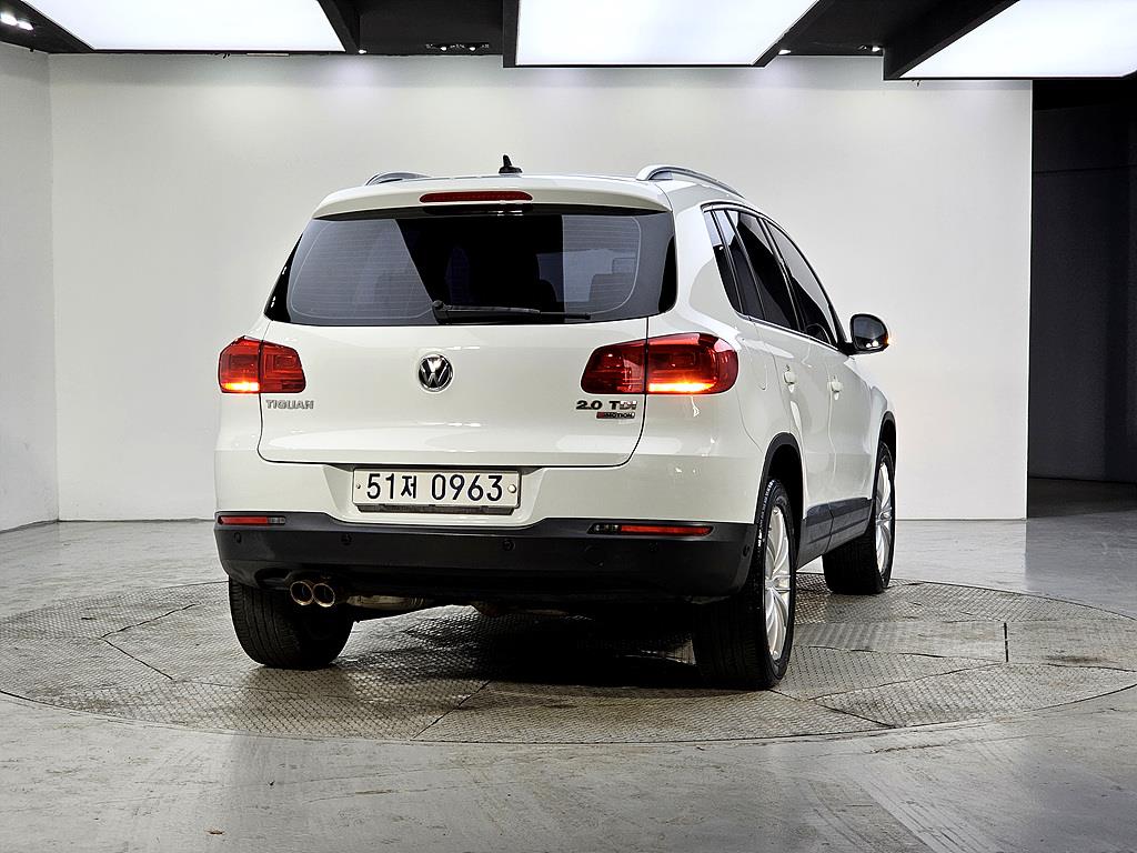 Volkswagen Tiguan - Vista 3