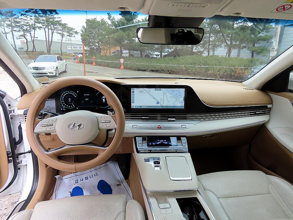 HYUNDAI Grandeur - Vista 7