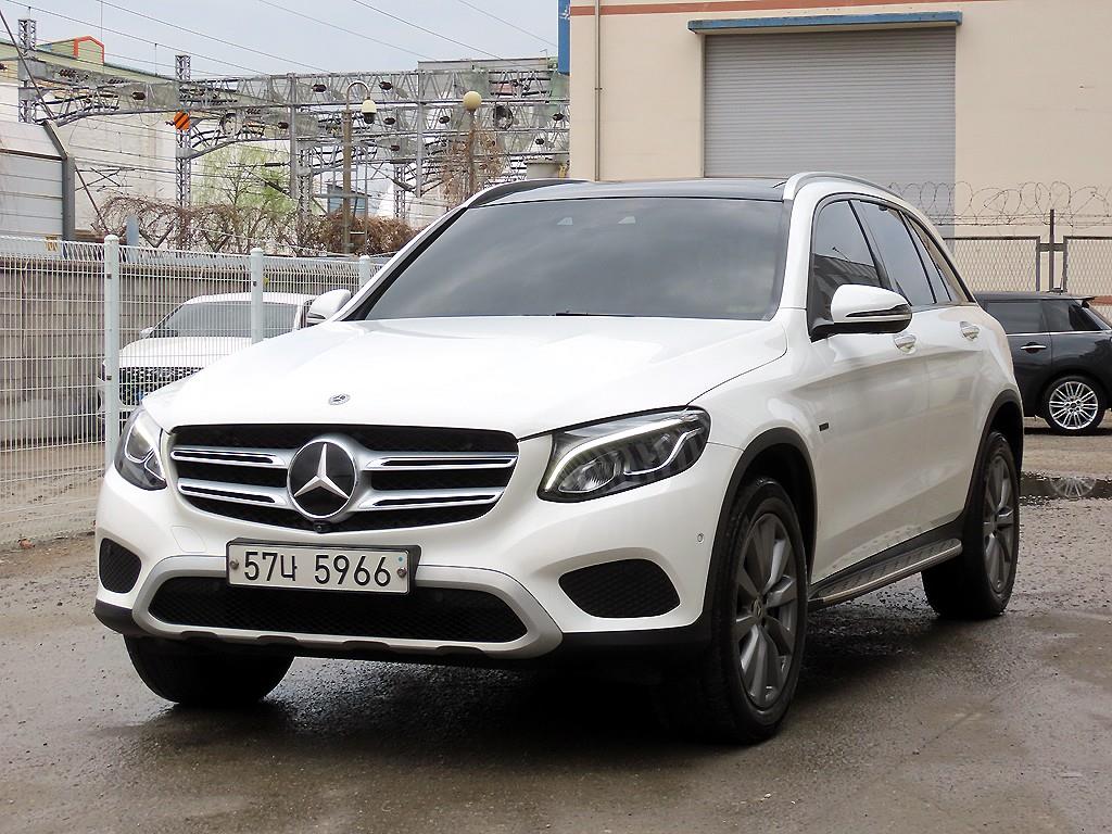 Mercedes Benz GLC Class - Vista 2