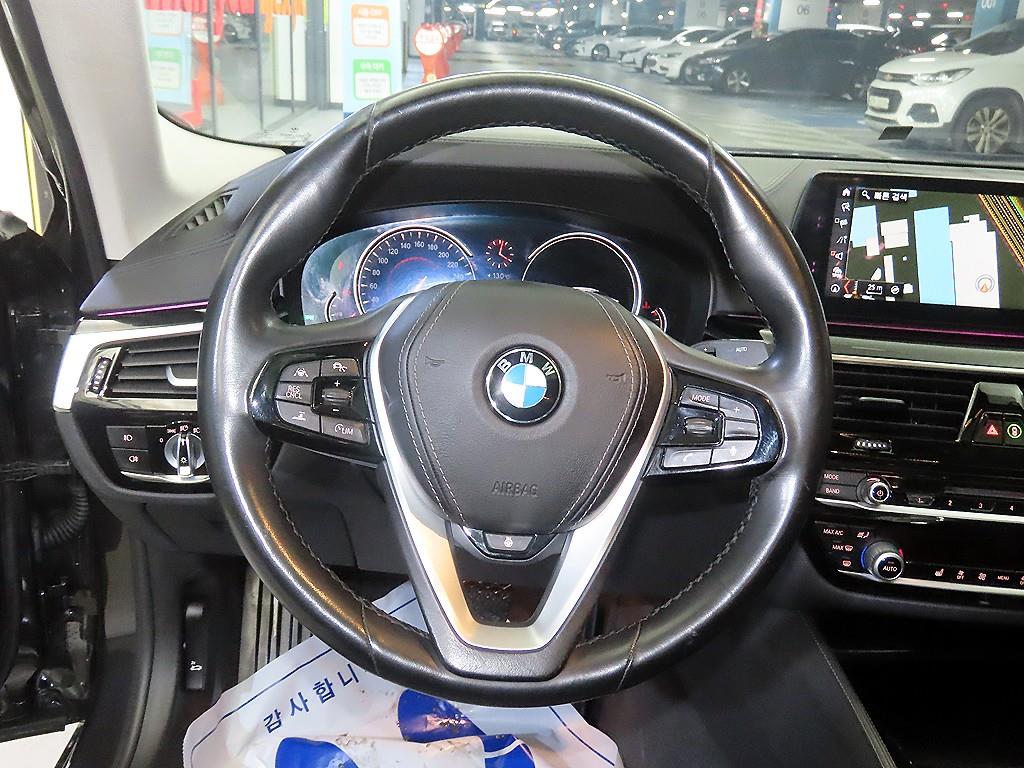 BMW 5 Series - Vista 8