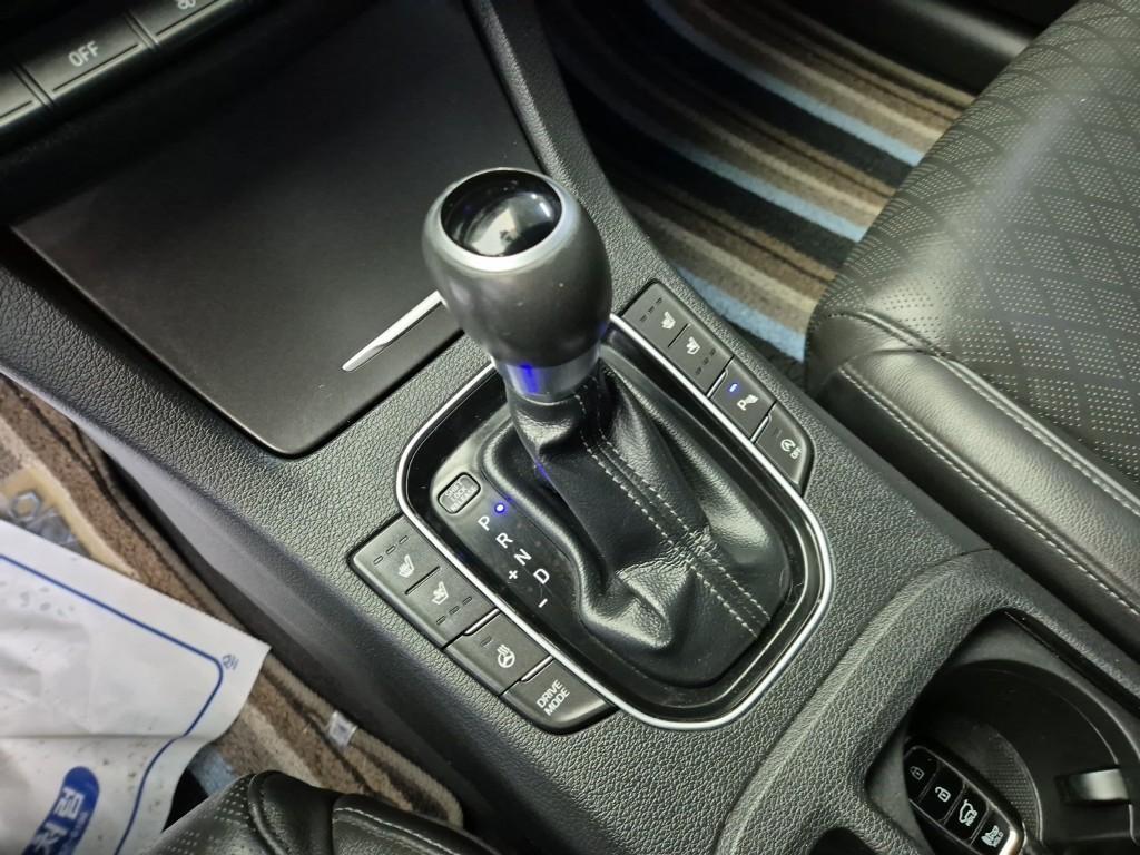 HYUNDAI i30 2017 Gris - Importación desde Corea - HF Imports Iquique - Foto 14