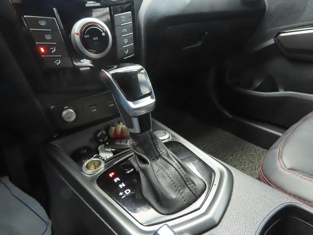 Ssangyong Tivoli - Vista 11