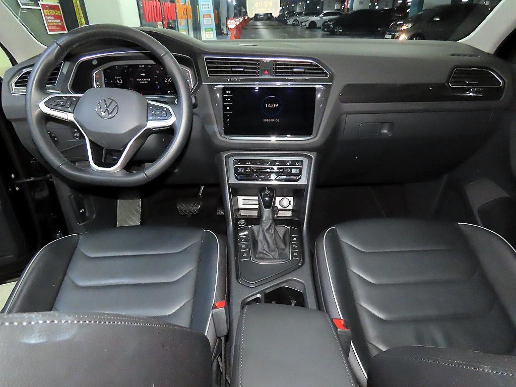 Volkswagen Tiguan - Vista 10