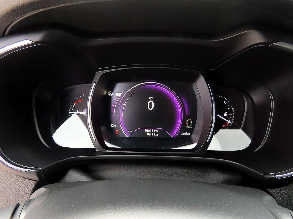 SAMSUNG QM6 - Vista 9