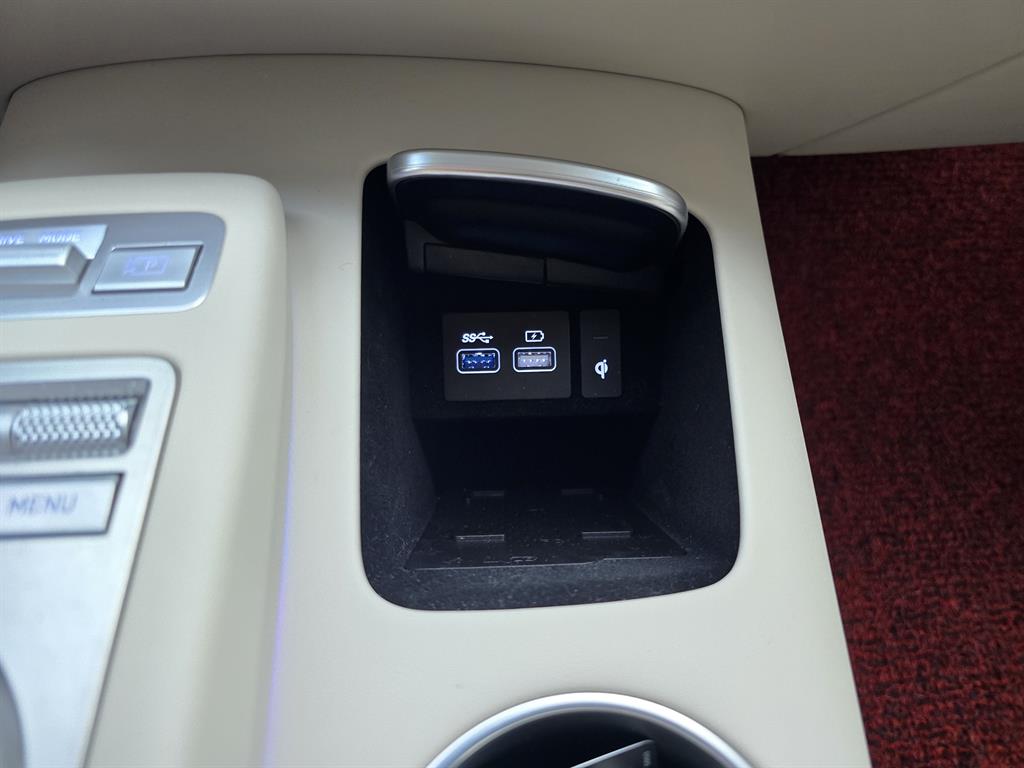 Genesis GV70 2023 Blanco - Importación desde Corea - HF Imports Iquique - Foto 14