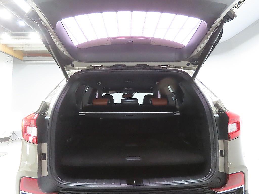 Ssangyong Rexton 2018 Gold color - Importación desde Corea - HF Imports Iquique - Foto 9