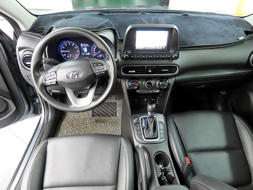 HYUNDAI Kona - Vista 7
