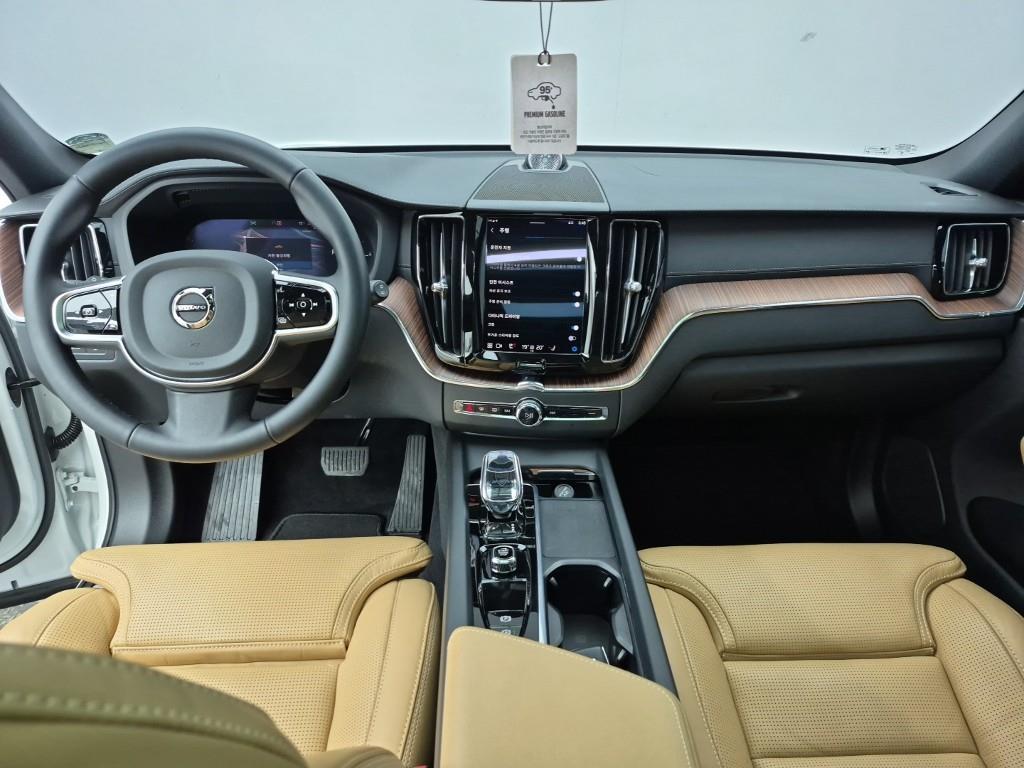 Volvo XC60 - Vista 5