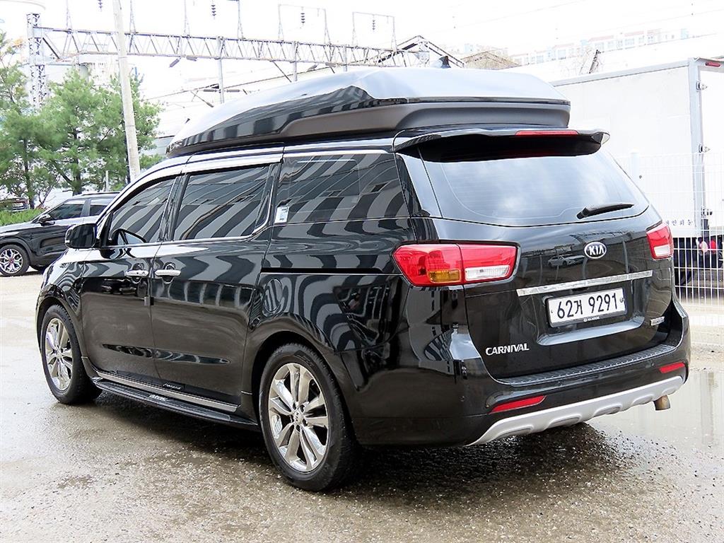 KIA Carnival - Vista 3