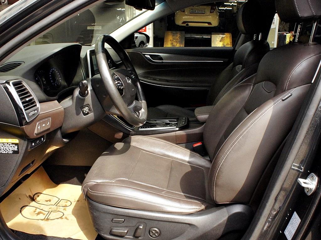 HYUNDAI Grandeur - Vista 9