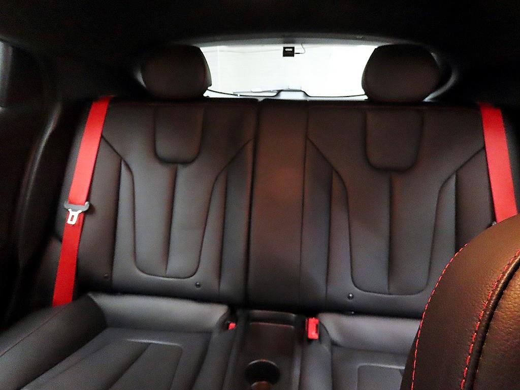 HYUNDAI Veloster - Vista 6