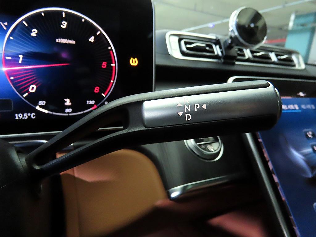 Mercedes Benz S Class - Vista 12