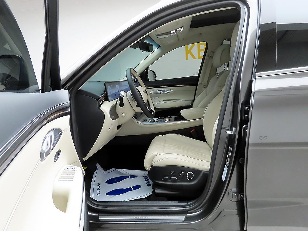 Genesis GV70 2025 Gris - Importación desde Corea - HF Imports Iquique - Foto 13
