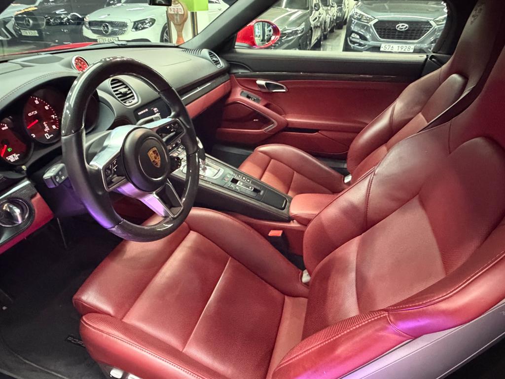 Porsche 718 - Vista 7