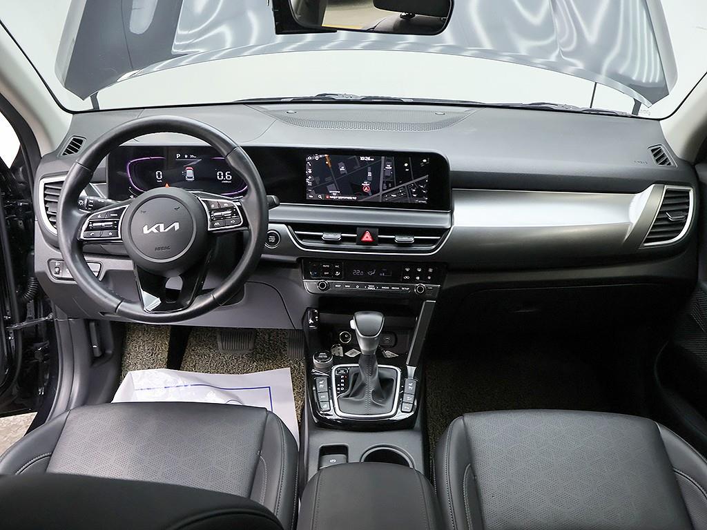 KIA Seltos - Vista 9