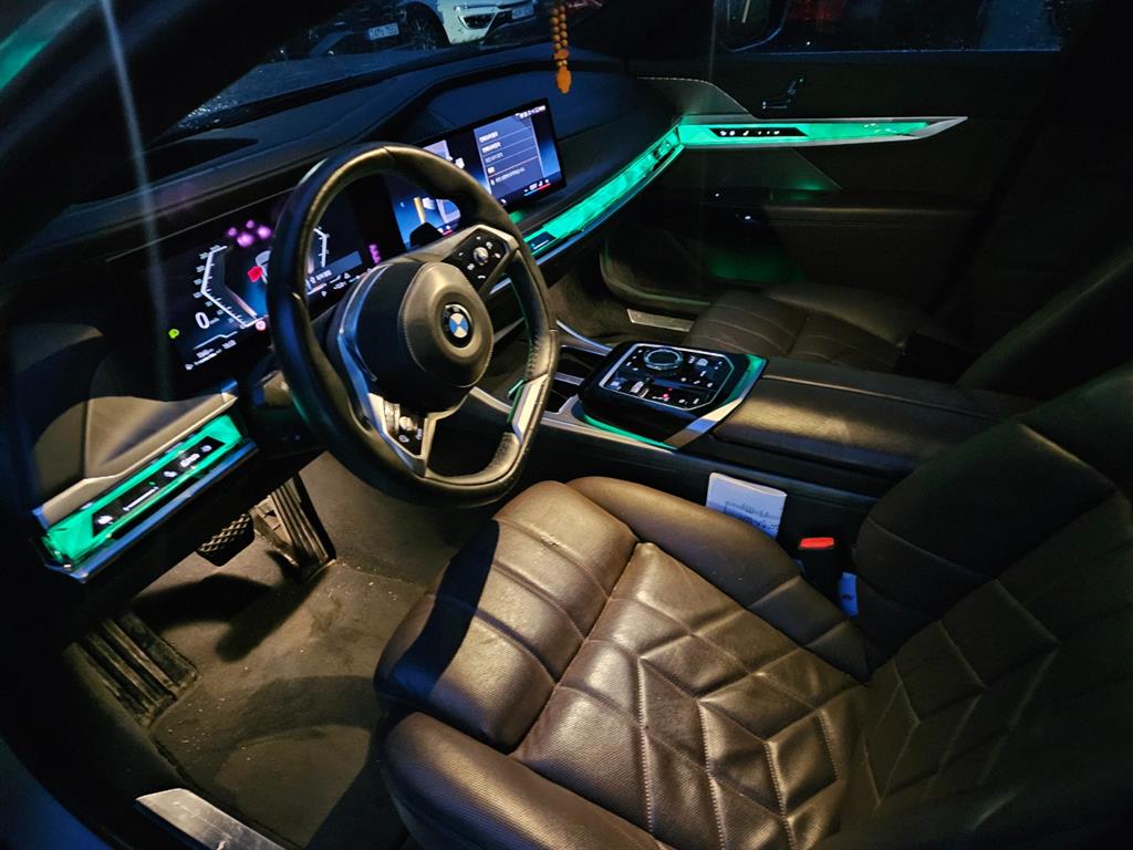 BMW 7 Series - Vista 10